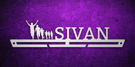 Custom images gallery running medal hanger with 'SIVAN' and family silhouettes, ideal for family race events.